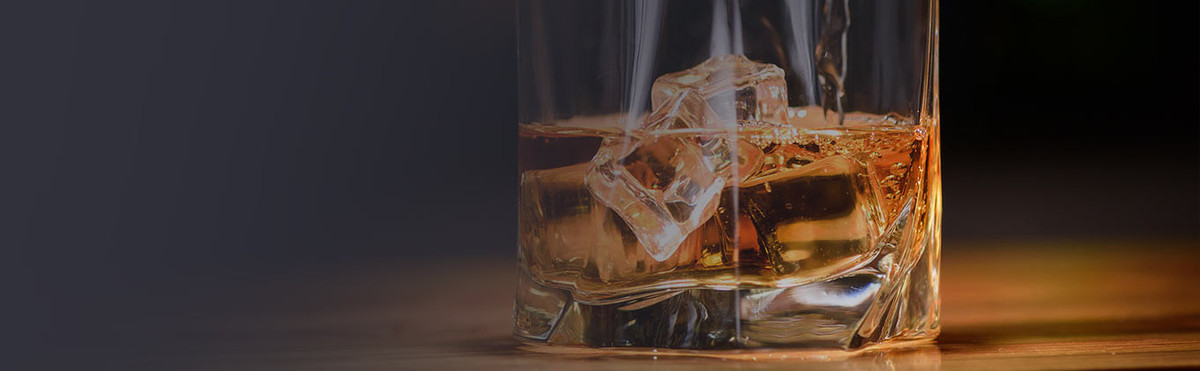 Gyógynövény likőrök, bitterek